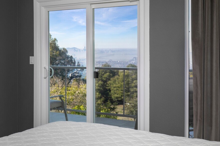 Building Photo - 26 Spyglass Hl