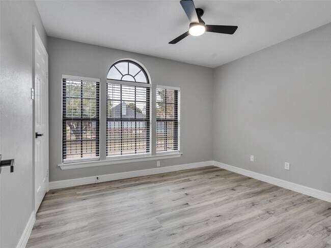 Building Photo - 1730 Pilgrim Journey Dr