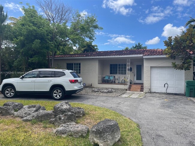 Primary Photo - 6210 SW 34th St