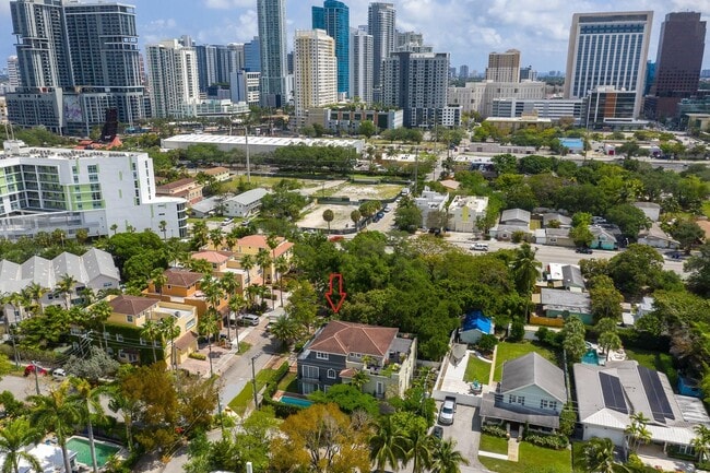 Building Photo - 486 SW 5th St