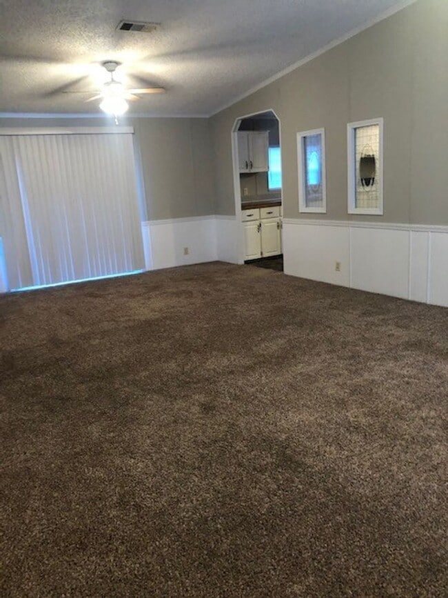 Building Photo - 3 Bedroom Doublewide for Rent