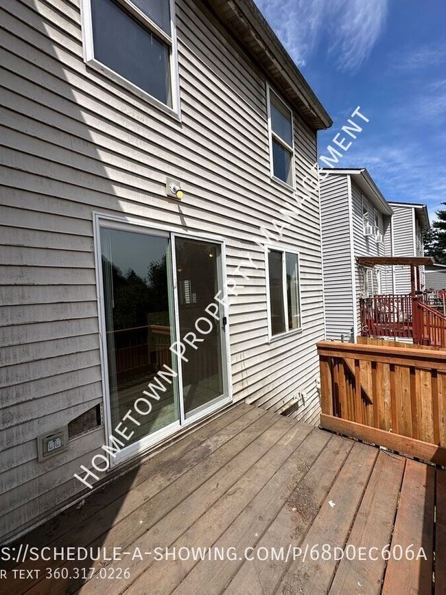 Building Photo - 1224 Cora St SE