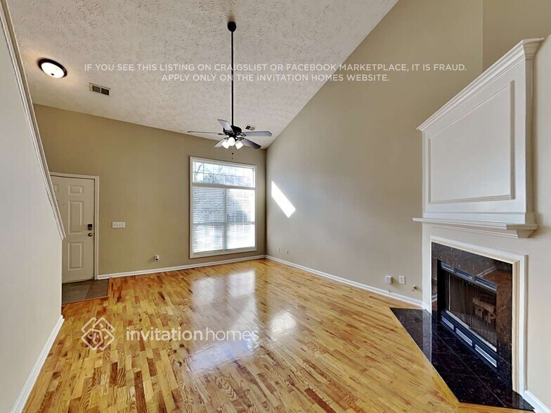 Building Photo - 207 Weatherstone Crossing