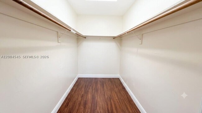Building Photo - 7847 Miller Dr