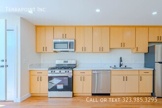 Building Photo - 456 S Breed St