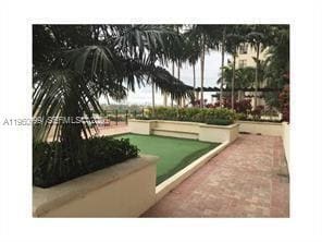 Building Photo - 888 Douglas Rd