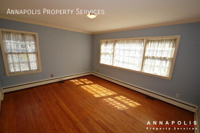 Building Photo - 208 Avondale Cir
