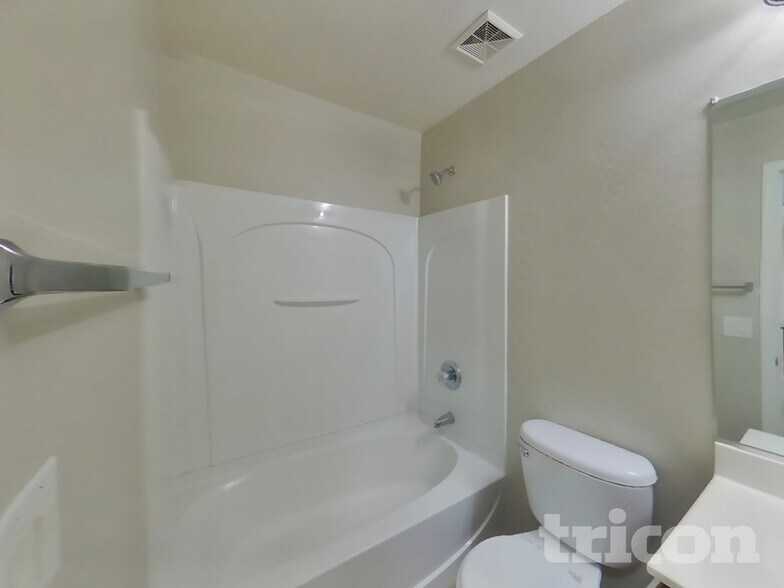 Building Photo - 1491 E Stirrup Ln
