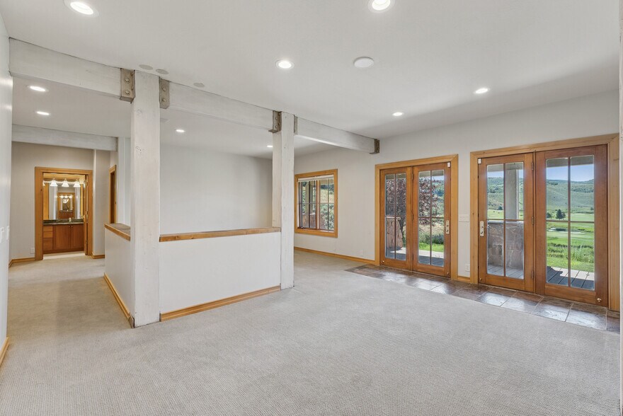 Building Photo - 9246 Par Ct