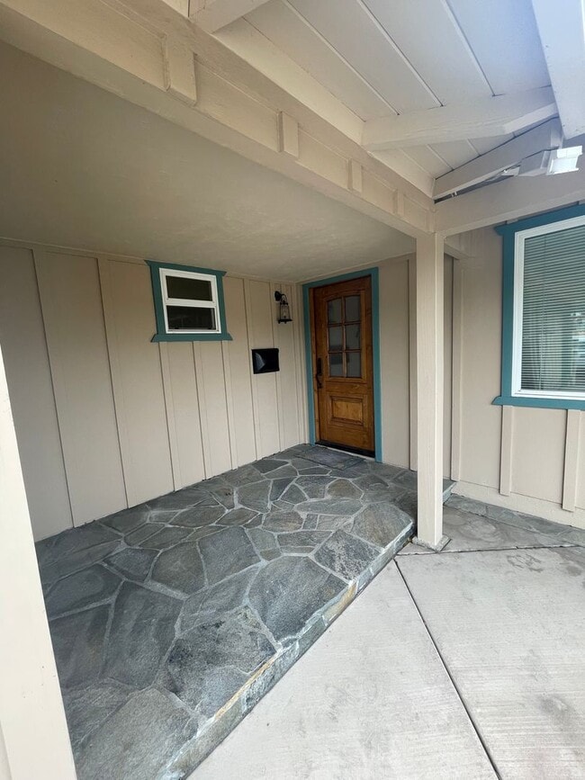 Building Photo - Clairemont Beauty - Welcome Home!