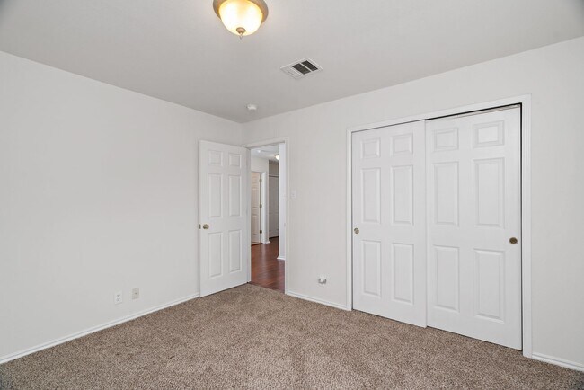 Building Photo - 3 br, 2.5 bath House - 10917 Sangria Mist