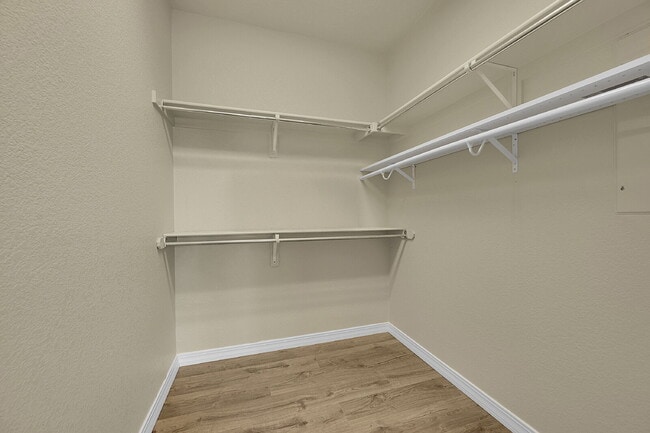 Building Photo - $1,595.00 - $500 OFF First Month Rent -  2 Bedrooms, 1 Bathroom, Condo in Longmont with Washer an...