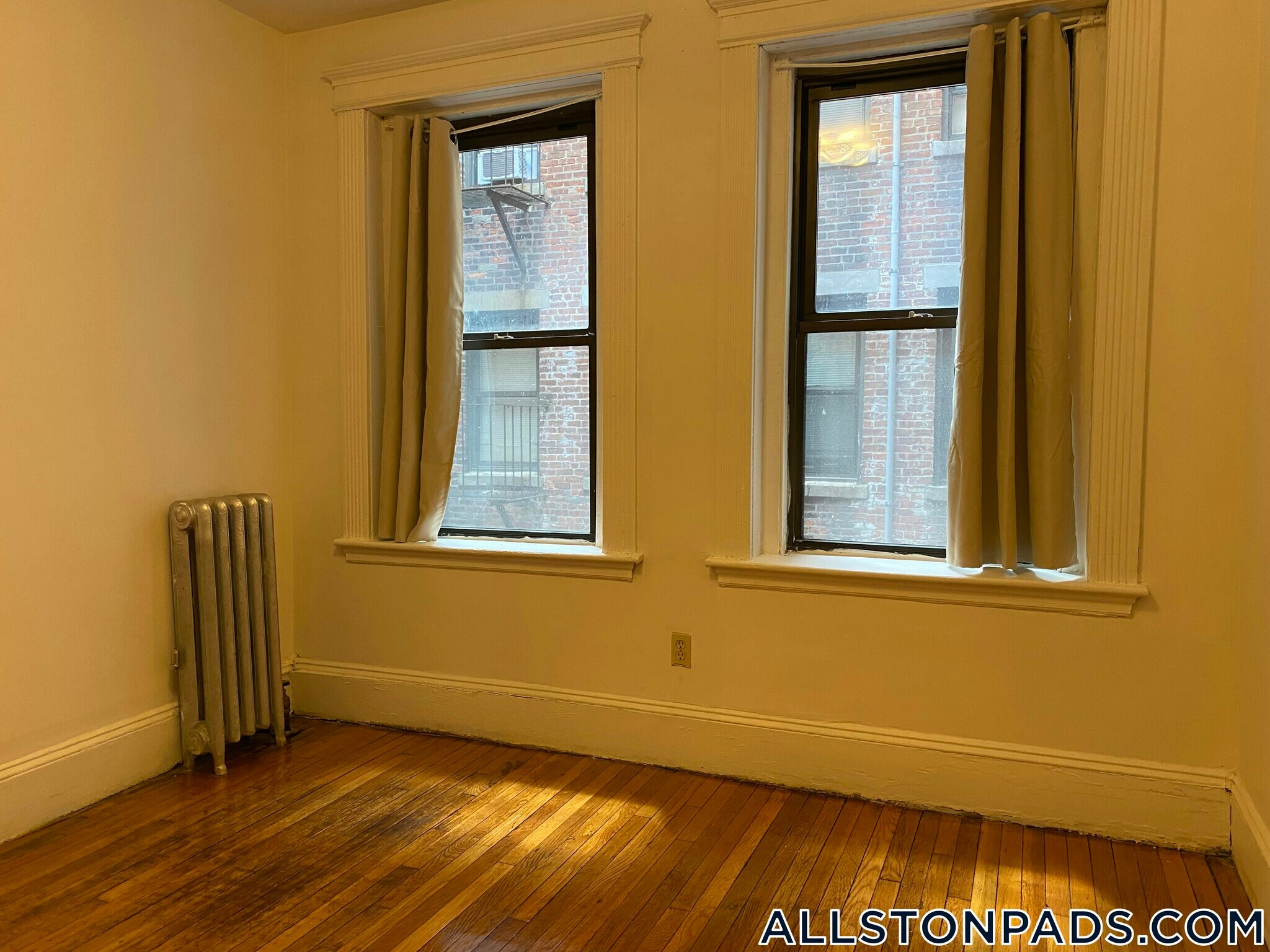 Building Photo - 1254 Commonwealth Ave