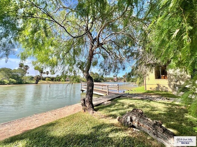 Building Photo - 6744 Central Blvd