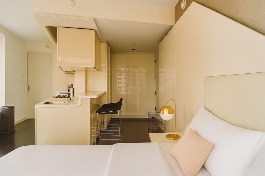 Building Photo - 76 Trinity Pl