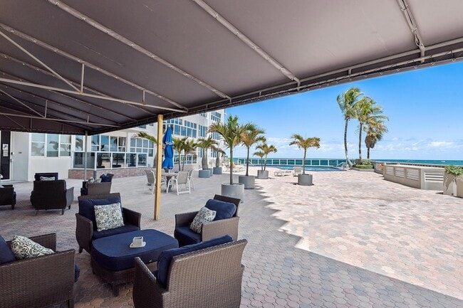 Building Photo - 3700 Galt Ocean Dr