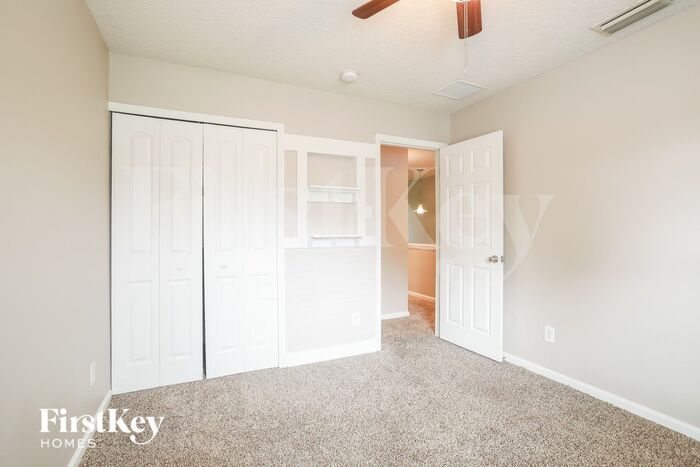 Building Photo - 217 Cezanne Cir