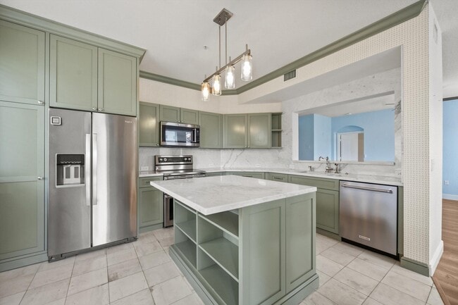 Building Photo - 11023 Legacy Ln