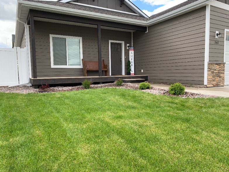 Building Photo - 362 Mountain Vista Way