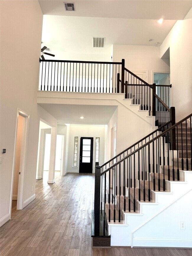 Building Photo - 1215 Tallow Park Ln