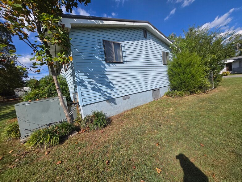 Building Photo - 78 Rathbun Cir
