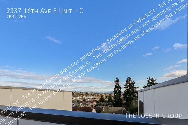 Building Photo - 2337 16th Ave S