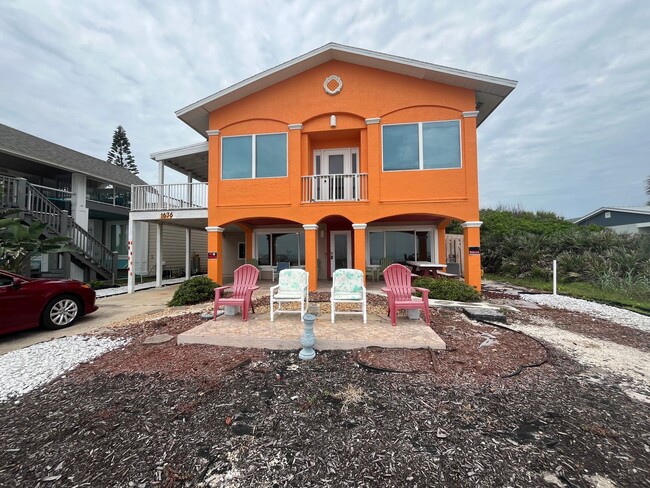 Building Photo - Beach front Studio in Flagler Beach!