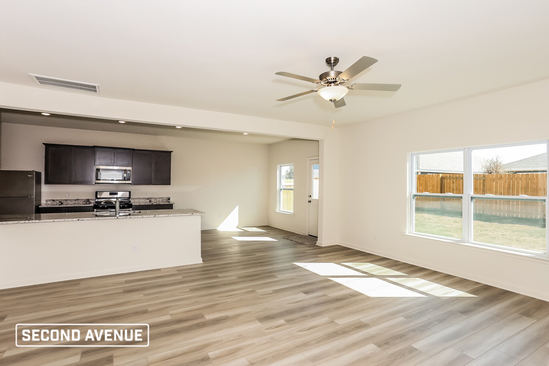 Building Photo - 1400 Palamedes Dr