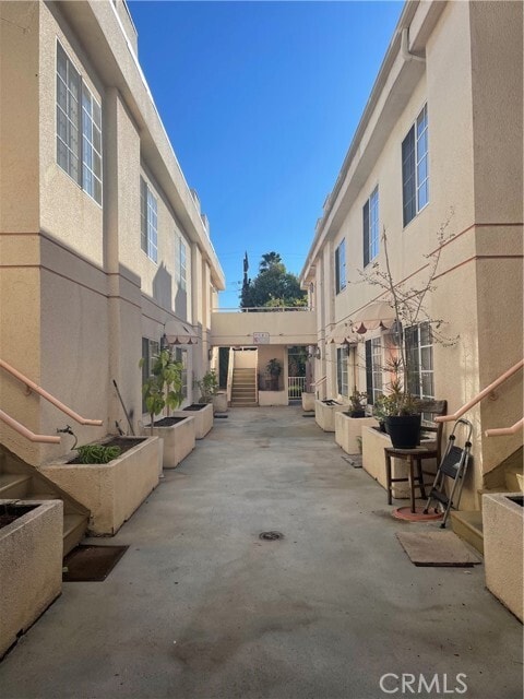 Building Photo - 14758 Magnolia Blvd