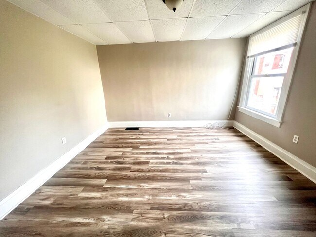 Building Photo - 129 McGinnis Avenue (Full Service)