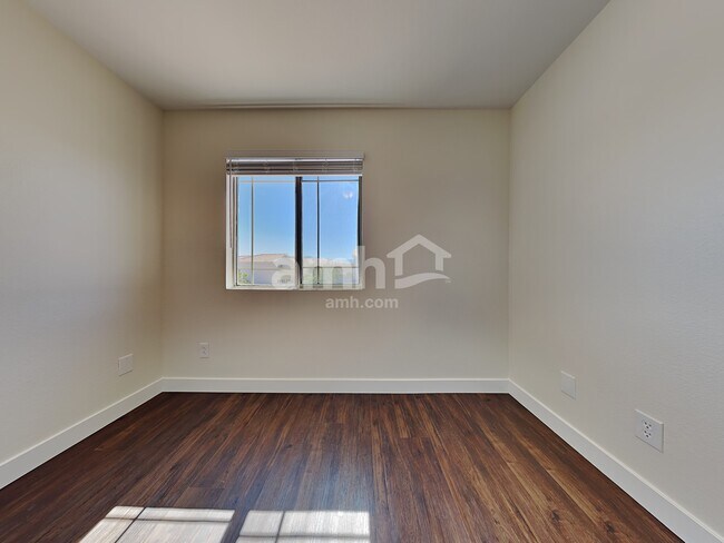 Building Photo - 7972 Crowder St