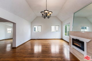 Building Photo - 459 S Bundy Dr