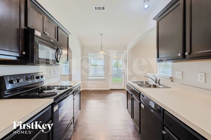 Building Photo - 260 Meadowcrest Dr