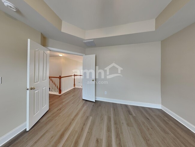 Building Photo - 15721 Seafield Ln