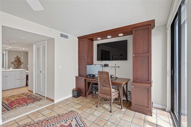 Building Photo - 97 Sunset Dr