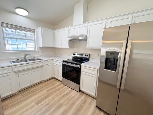 Building Photo - 4428 Siesta Ct