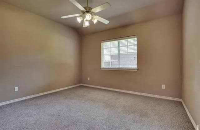 Building Photo - 3400 Dowland Dr