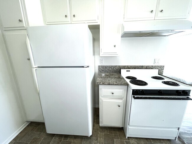 Building Photo - 11771 National Blvd