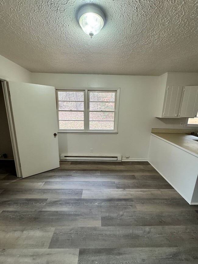 Building Photo - 3/1 In Shelby, NC