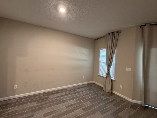 Building Photo - Townhome for Rent in Longleaf Community