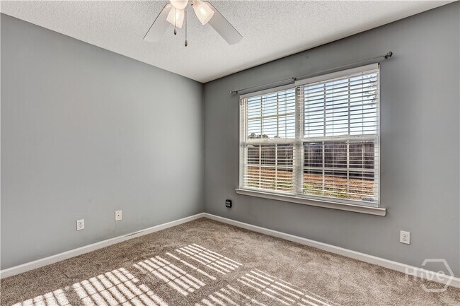 Building Photo - 173 Aquinnah Dr