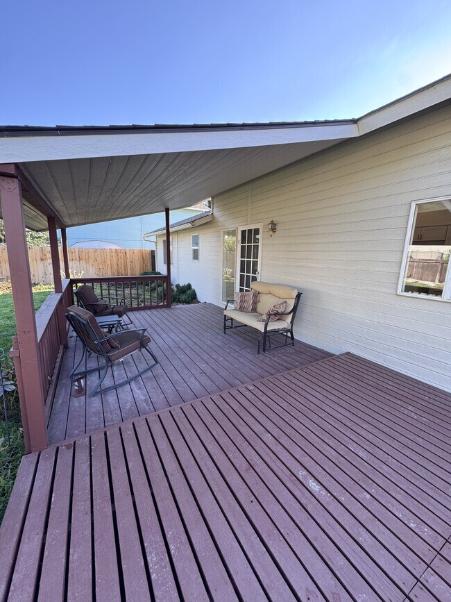 Building Photo - 2145 E Katelyn Dr