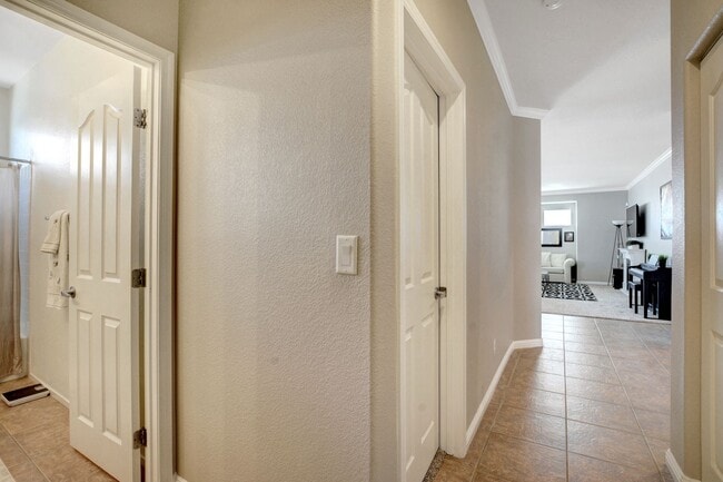 Building Photo - Move-In Ready 1-Story Home with Private Backyard & Covered Patio!