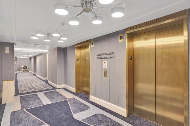 Building Photo - 4401 Collins Ave