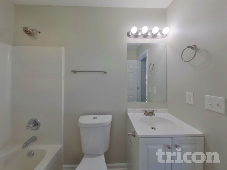 Building Photo - 208 Denby Cir