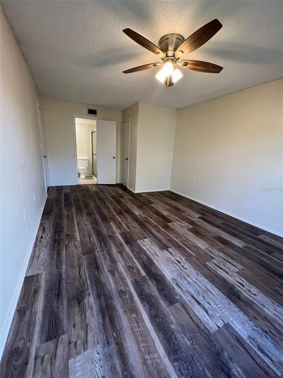 Building Photo - 6043 Village Cir S