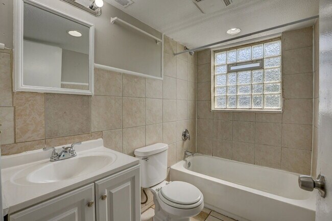 Building Photo - 783 N Fred Shuttlesworth Cir