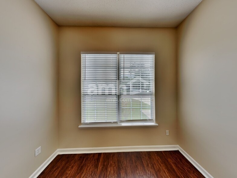 Building Photo - 2996 Centerwood Dr