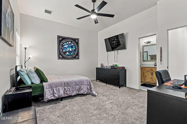 Building Photo - 7420 Norte Vly Ln