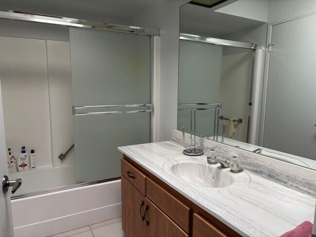 Building Photo - This lovely home is available May 2026 ongoing!   Leisure is a 45+ Active Adult Resort Community.